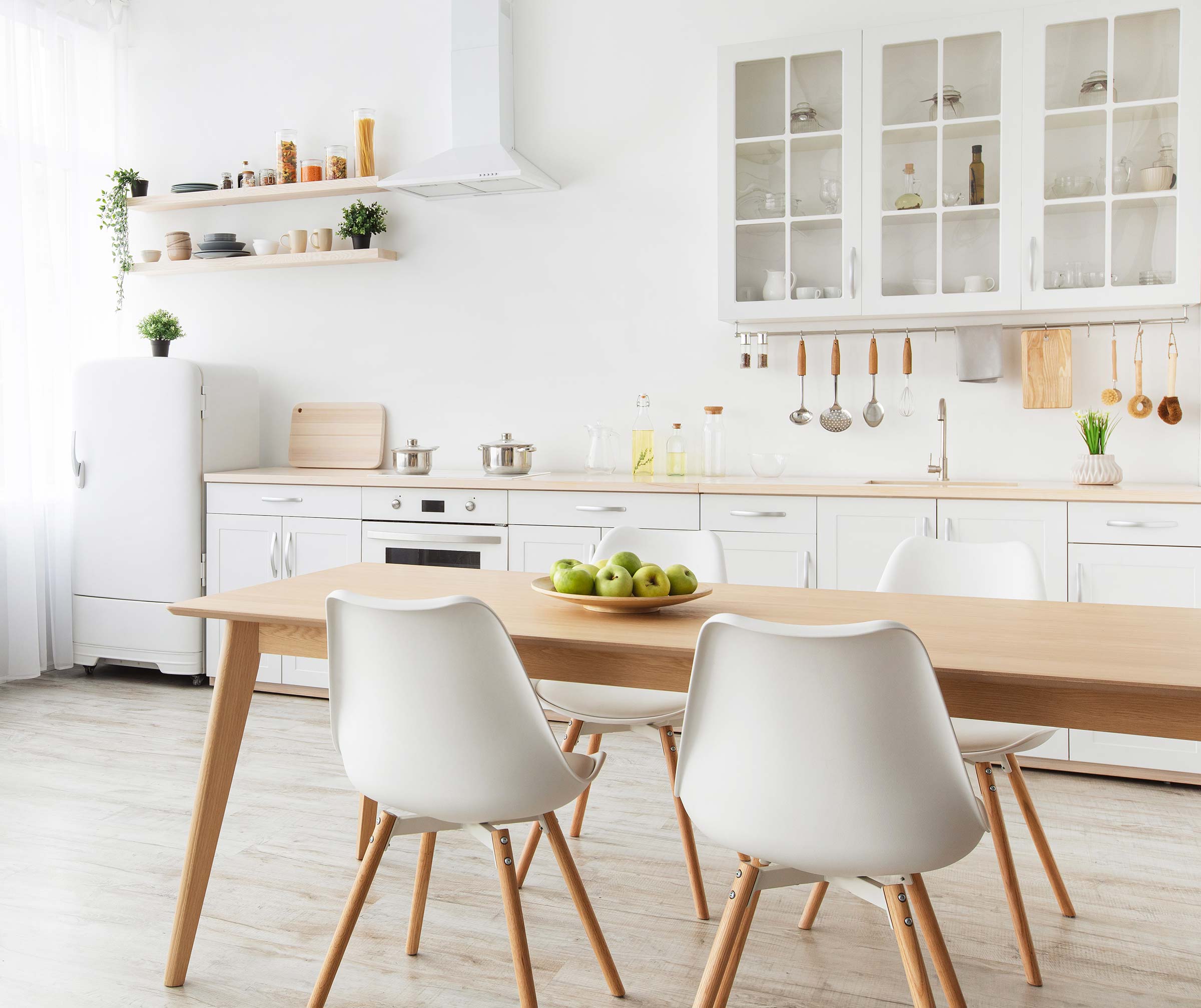 Kodinkoneiden huollot yli kahden vuosikymmenen kokemuksella.